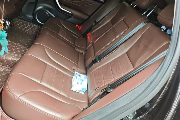 Used Wey VV7 2017 2.0T Flagship Model Left Rear Seat
