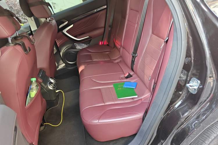 Used Wey VV7 2017 2.0T Flagship Model Left Rear Seat