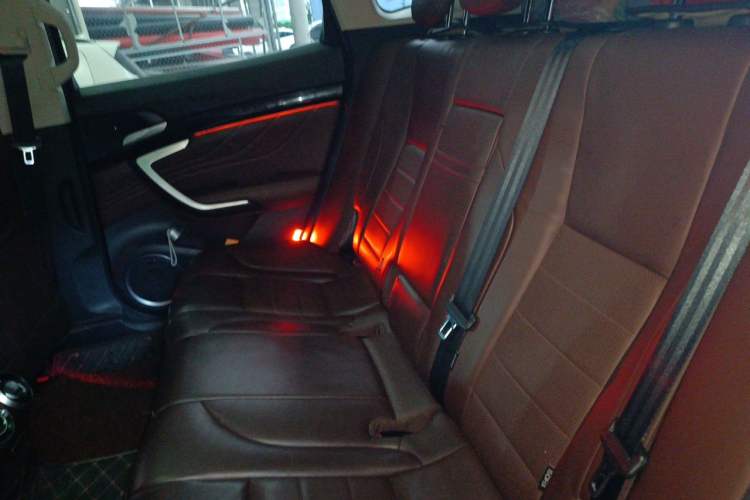 Used Wey VV7 2017 2.0T Flagship Model Left Rear Seat