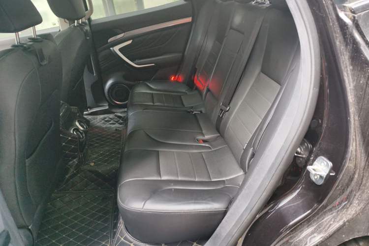 Used Wey VV7 2017 2.0T Flagship Model Left Rear Seat