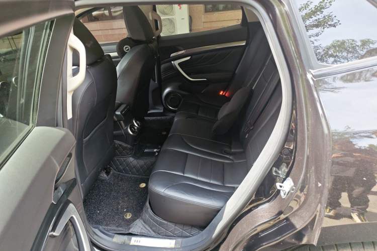 Used Wey VV7 2017 2.0T Flagship Model Left Rear Seat