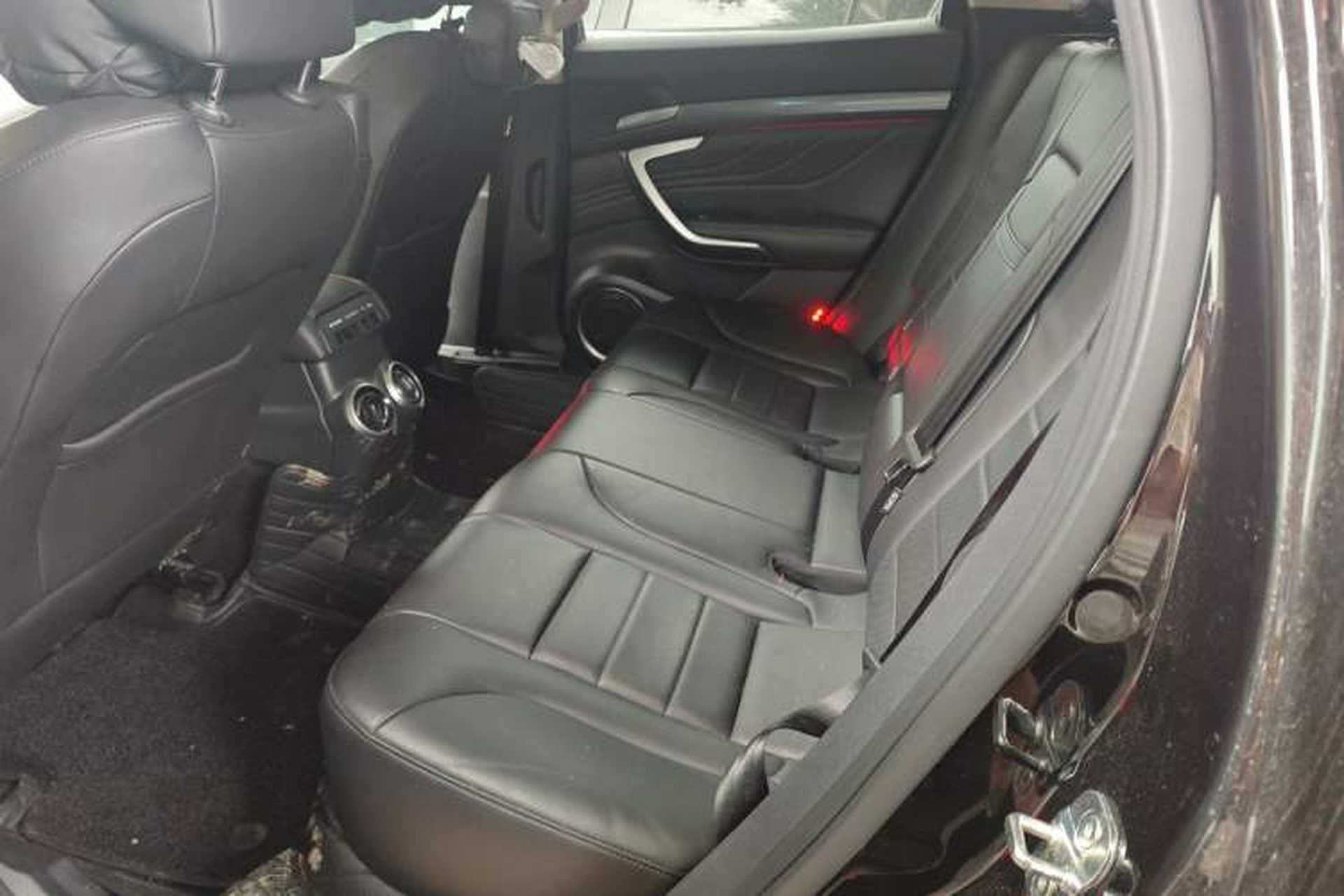 Used Wey VV7 2017 2.0T Flagship Model Left Rear Seat