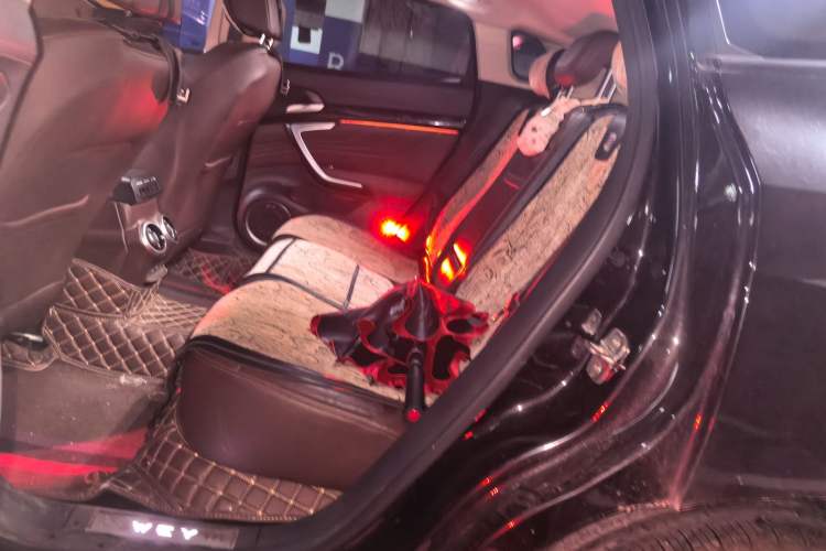 Used Wey VV7 2017 2.0T Flagship Model Left Rear Seat