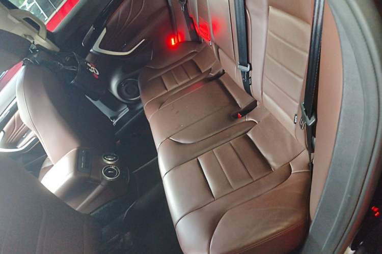 Used Wey VV7 2017 VV7c 2.0T Flagship Model Left Rear Seat