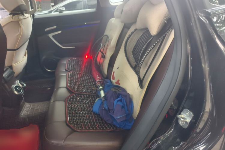 Used Wey VV7 2017 2.0T Flagship Model Left Rear Seat