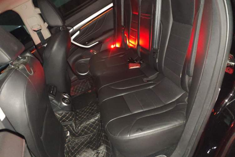 Used Wey VV7 2017 2.0T Flagship Model Left Rear Seat