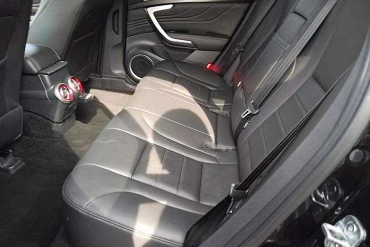 Used Wey VV7 2017 2.0T Ultra-Luxury Version Left Rear Seat