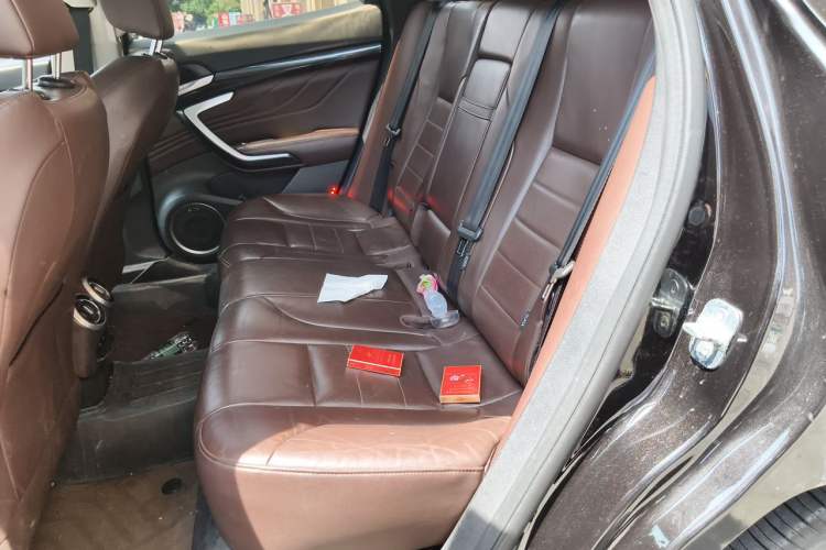 Used Wey VV7 2017 VV7c 2.0T Flagship Model Left Rear Seat