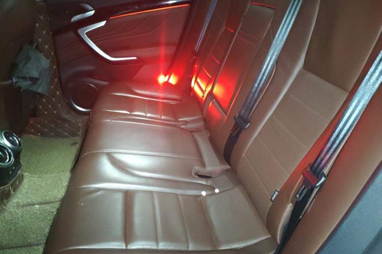 Used Wey VV7 2017 2.0T Ultra-Luxury Version Left Rear Seat