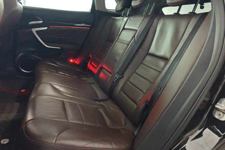 Used Wey VV7 2017 2.0T Flagship Model Left Rear Seat