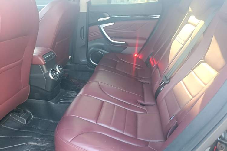 Used Wey VV7 2017 2.0T Flagship Model Left Rear Seat