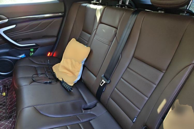 Used Wey VV7 2017 2.0T Ultra-Luxury Version Left Rear Seat