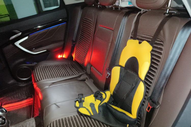 Used Wey VV7 2017 2.0T Flagship Model Left Rear Seat