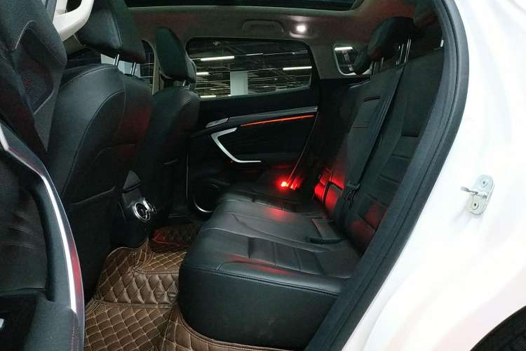 Used Wey VV7 2017 2.0T Ultra-Luxury Version Left Rear Seat