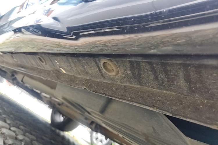 Used Wey VV7 2017 2.0T Flagship Model Left Side Sill