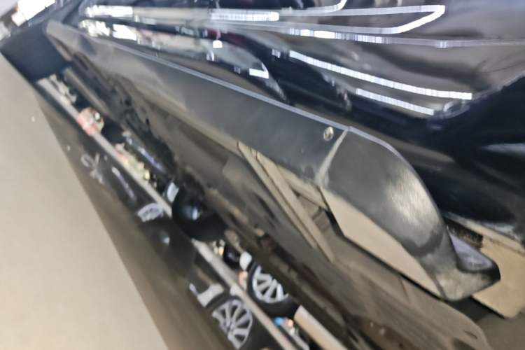 Used Wey VV7 2017 2.0T Flagship Model Left Side Sill