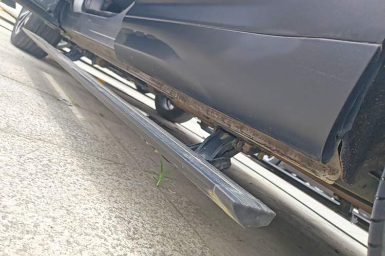 Used Wey VV7 2017 2.0T Luxury Model Left Side Sill