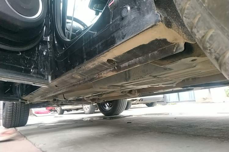 Used Wey VV7 2017 2.0T Flagship Model Left Side Sill