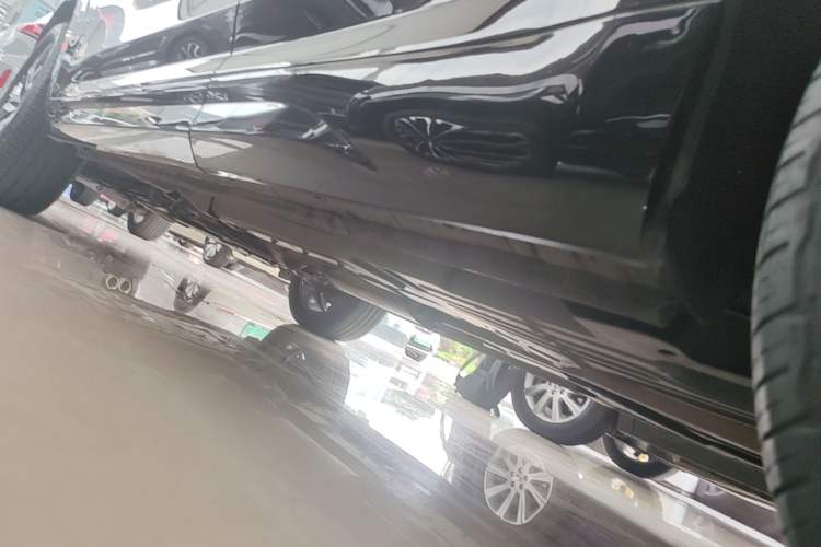 Used Wey VV7 2017 2.0T Flagship Model Left Side Sill