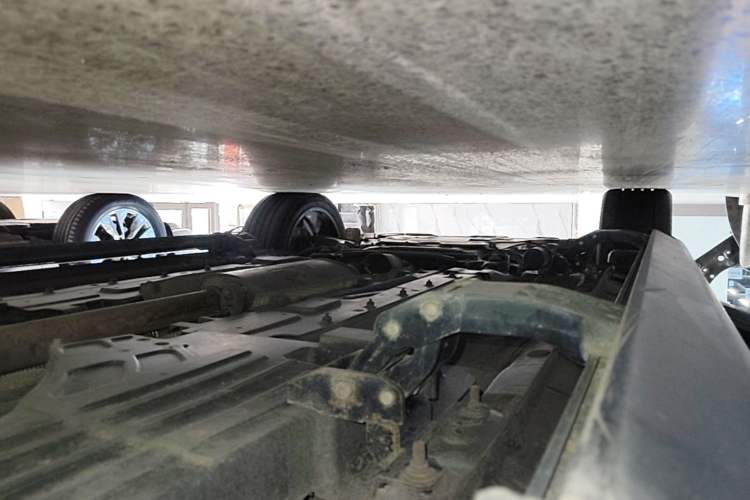 Used Wey VV7 2017 2.0T Flagship Model Left Side Sill