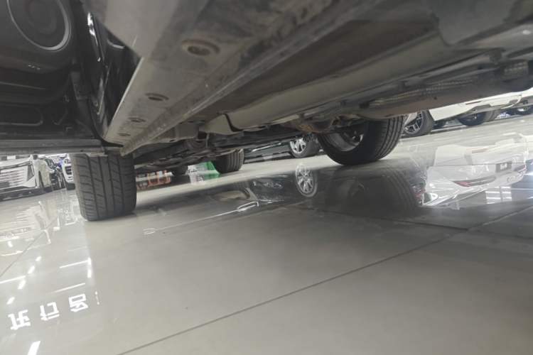 Used Wey VV7 2017 2.0T Flagship Model Left Side Sill