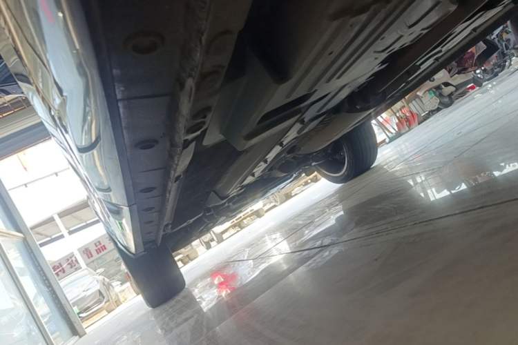 Used Wey VV7 2017 2.0T Flagship Model Left Side Sill