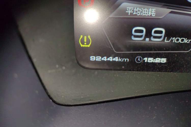 Used Wey VV7 2017 2.0T Ultra-Luxury Version Odometer Close Up