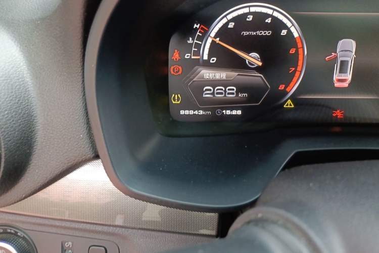 Used Wey VV7 2017 2.0T Luxury Model Odometer Close Up