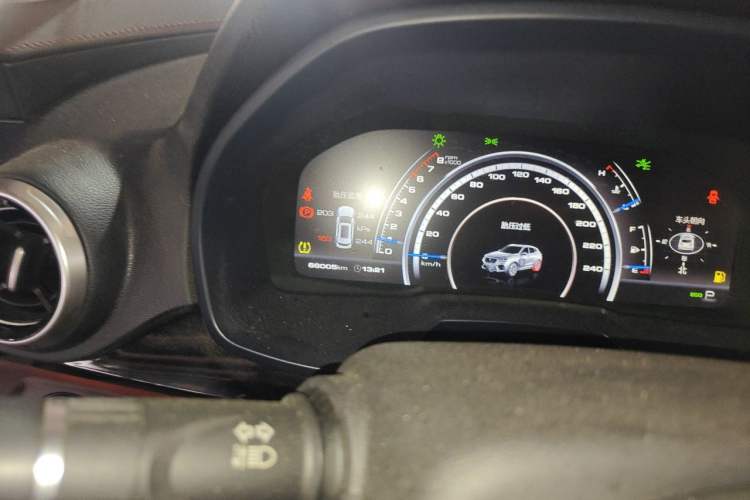 Used Wey VV7 2017 2.0T Flagship Model Odometer Close Up