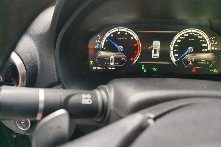 Used Wey VV7 2017 2.0T Flagship Model Odometer Close Up