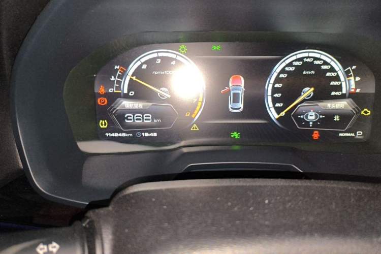 Used Wey VV7 2017 2.0T Flagship Model Odometer Close Up