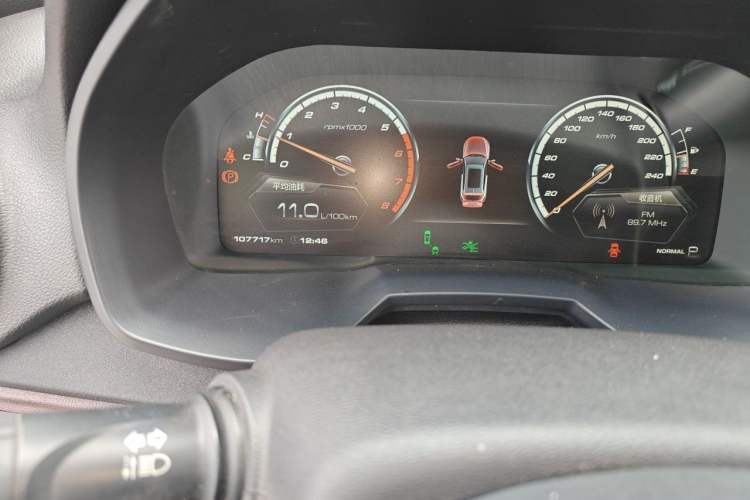 Used Wey VV7 2017 2.0T Flagship Model Odometer Close Up