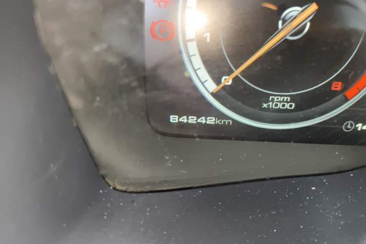 Used Wey VV7 2017 2.0T Luxury Model Odometer Close Up