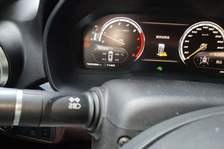 Used Wey VV7 2017 2.0T Ultra-Luxury Version Odometer Close Up