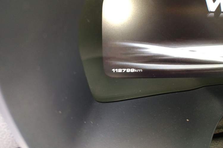 Used Wey VV7 2017 2.0T Flagship Model Odometer Close Up