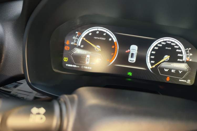 Used Wey VV7 2017 2.0T Flagship Model Odometer Close Up