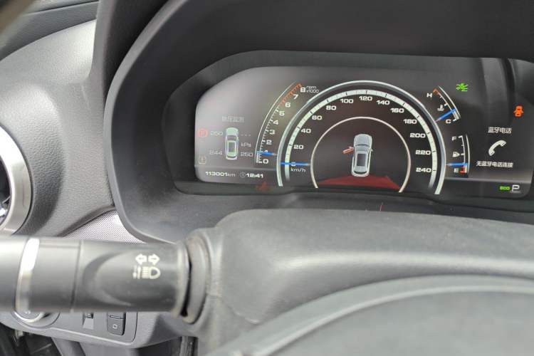Used Wey VV7 2017 2.0T Ultra-Luxury Version Odometer Close Up