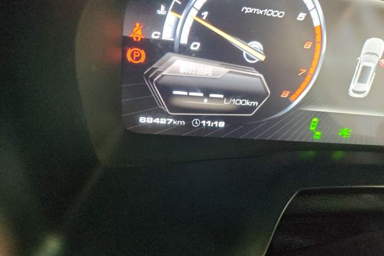 Used Wey VV7 2017 2.0T Flagship Model Odometer Close Up