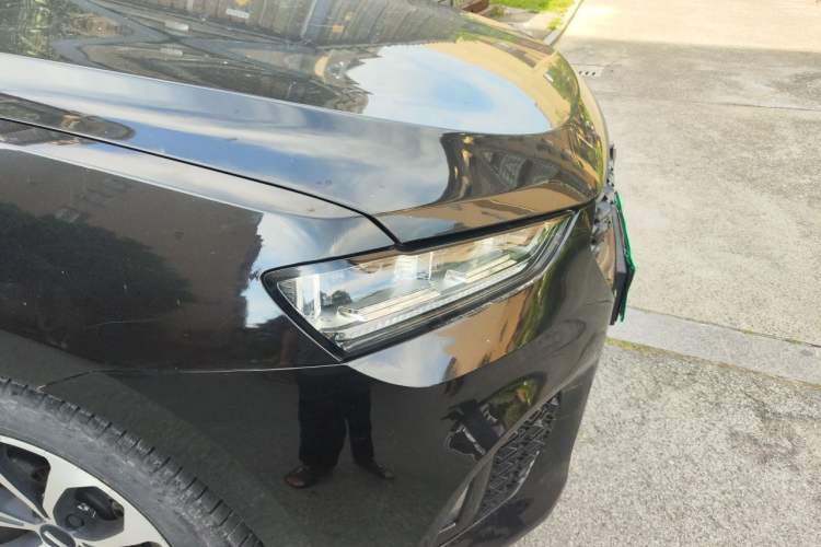 Used Wey VV7 2017 2.0T Ultra-Luxury Version Right Front Headlight
