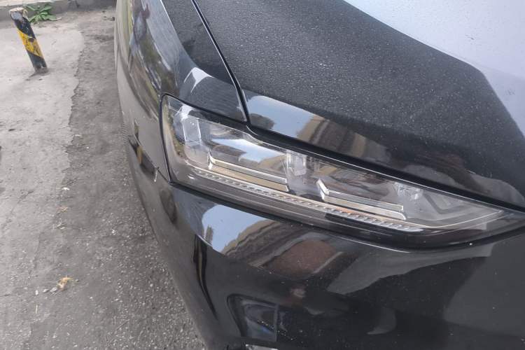 Used Wey VV7 2017 2.0T Ultra-Luxury Version Right Front Headlight