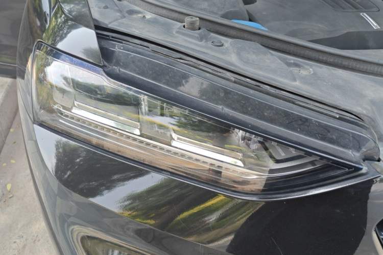 Used Wey VV7 2017 2.0T Flagship Model Right Front Headlight