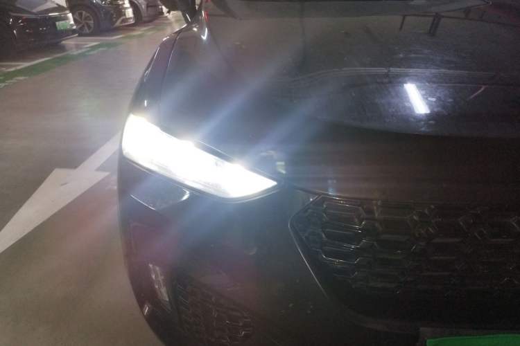 Used Wey VV7 2017 2.0T Flagship Model Right Front Headlight