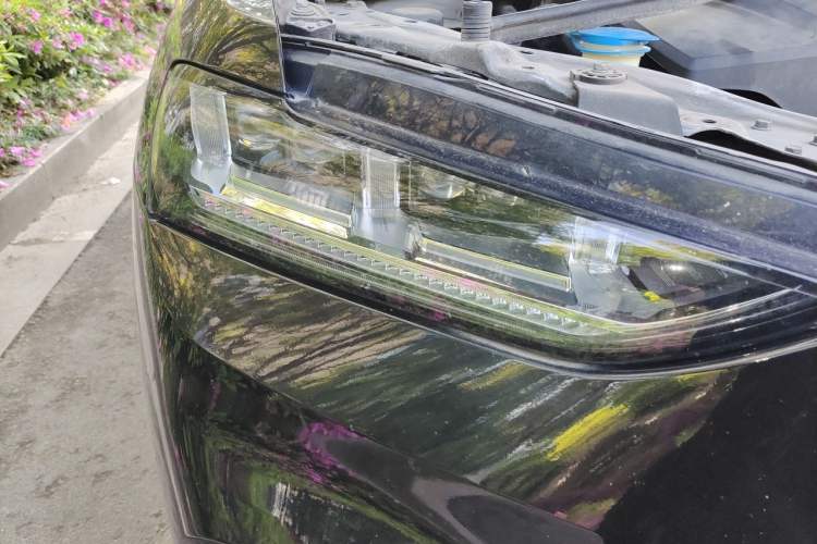 Used Wey VV7 2017 2.0T Flagship Model Right Front Headlight