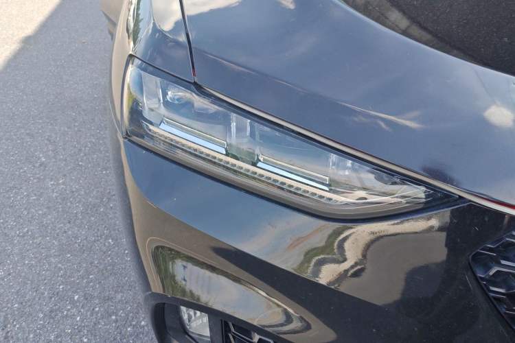 Used Wey VV7 2017 2.0T Flagship Model Right Front Headlight