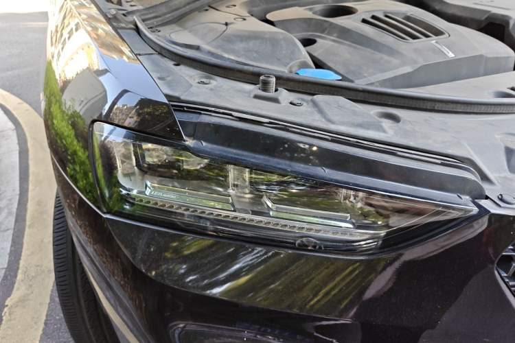 Used Wey VV7 2017 2.0T Flagship Model Right Front Headlight