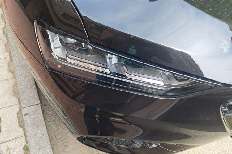 Used Wey VV7 2017 2.0T Flagship Model Right Front Headlight