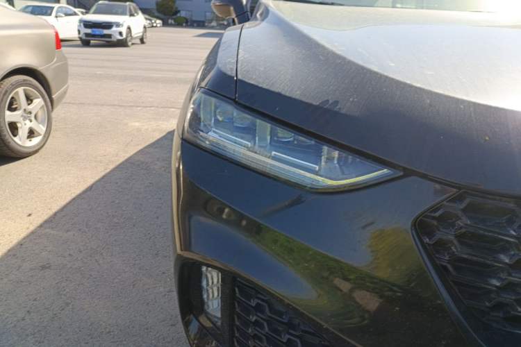 Used Wey VV7 2017 2.0T Ultra-Luxury Version Right Front Headlight