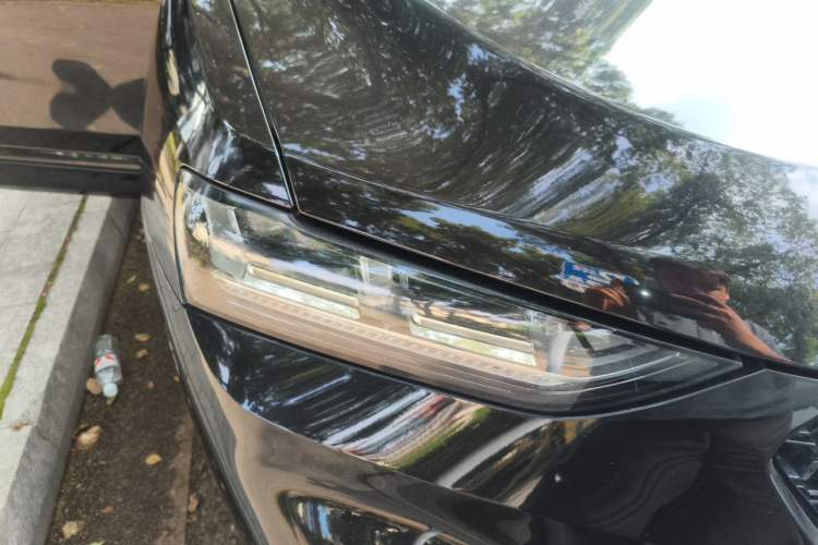 Used Wey VV7 2017 2.0T Flagship Model Right Front Headlight
