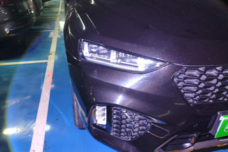 Used Wey VV7 2017 2.0T Flagship Model Right Front Headlight