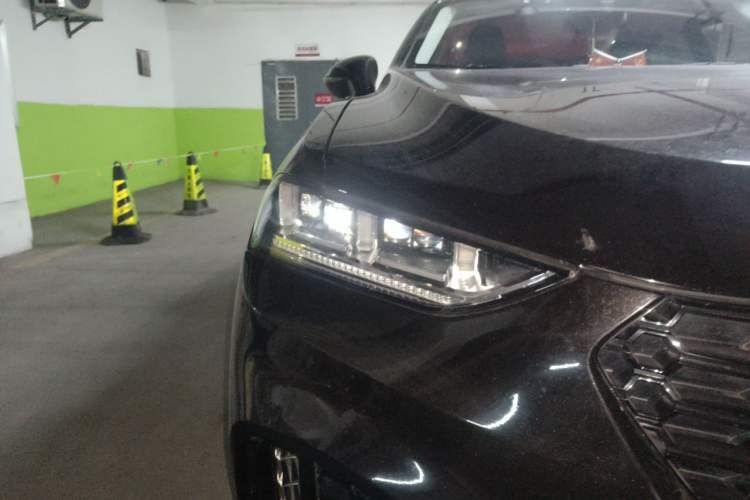 Used Wey VV7 2017 2.0T Flagship Model Right Front Headlight